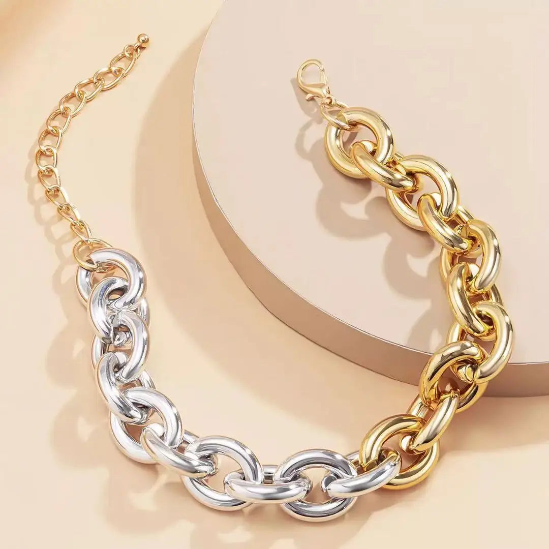 Thick-Edge Cuban Chain Collar Necklace