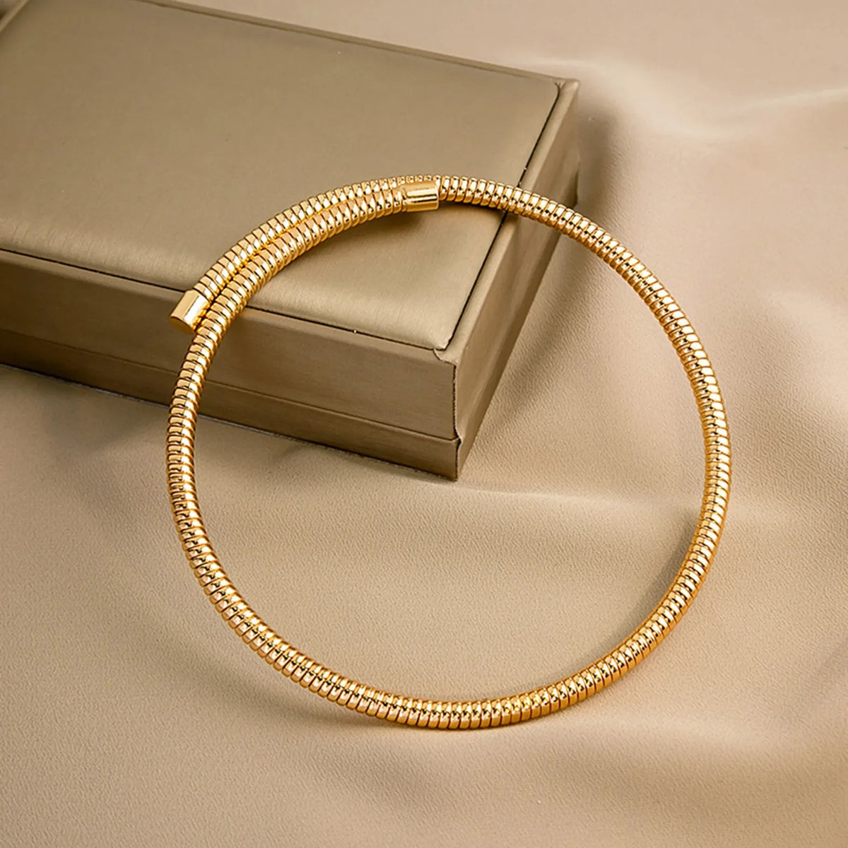 Snake Chain Torque Choker